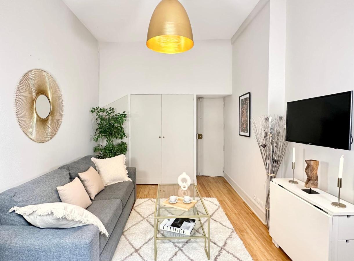 1630 - Champs Elysees - Value